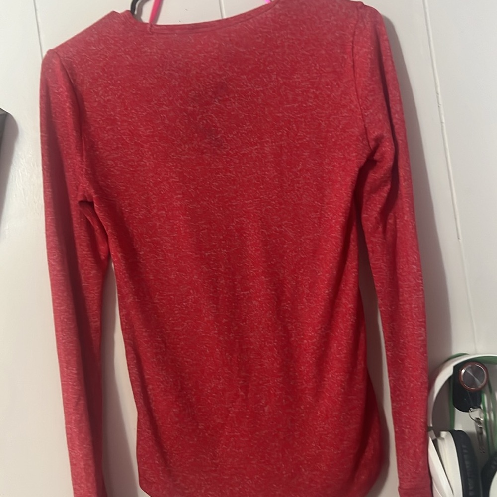 PINK Victoria’s Secret long sleeve - Picture 3 of 4
